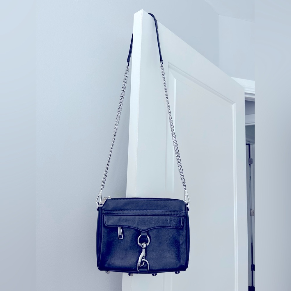 💙 Rebecca Minkoff Navy Crossbody Bag 💙
